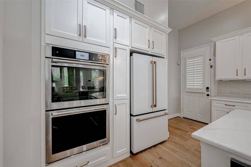 Microwave, Oven and refrigerator.