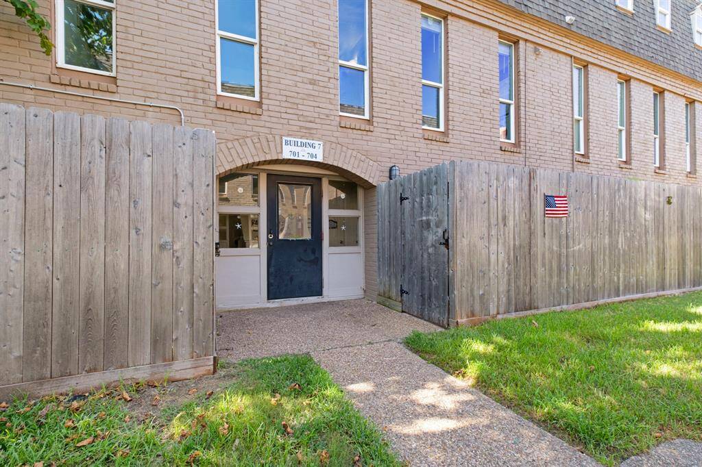 Doorway to the unit at ground access