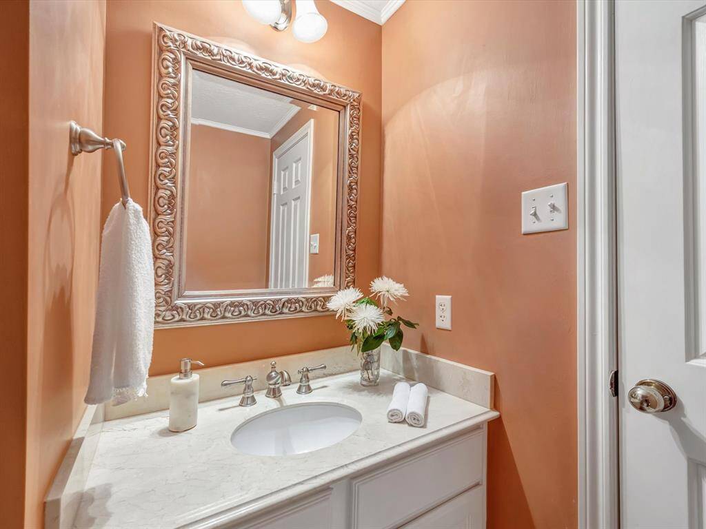 Cute powder room