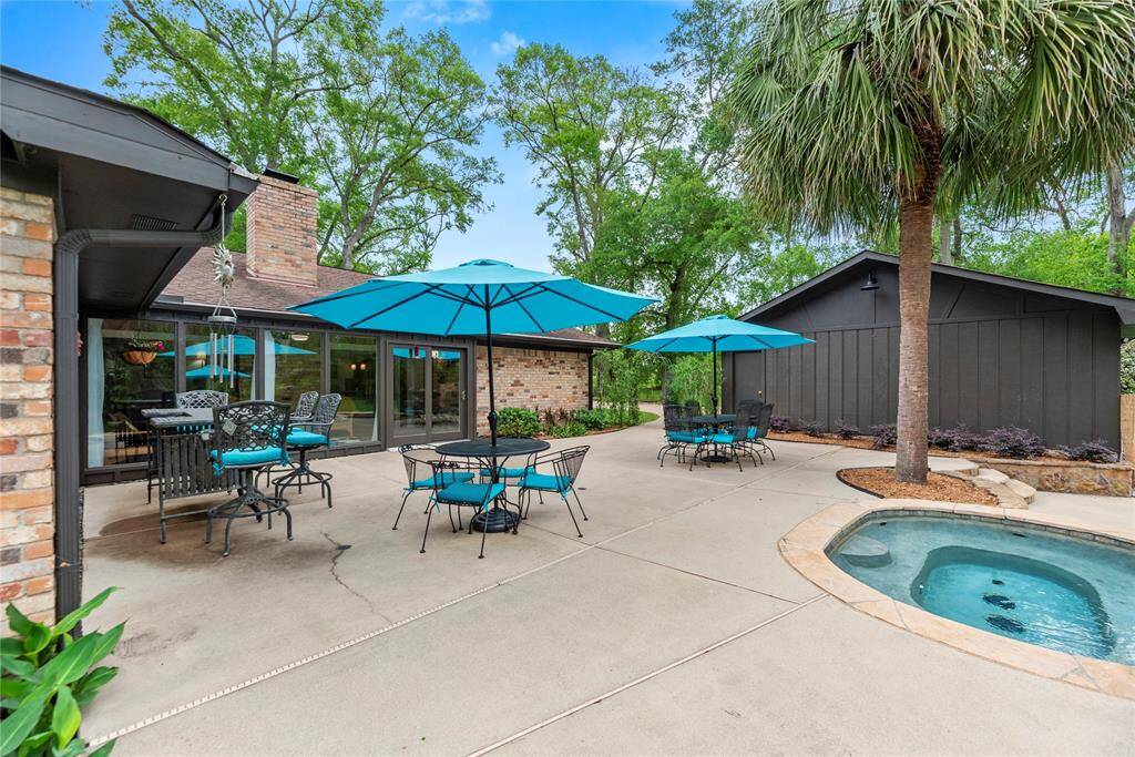 You'll love enjoying the sun out here and those evening quiet times.