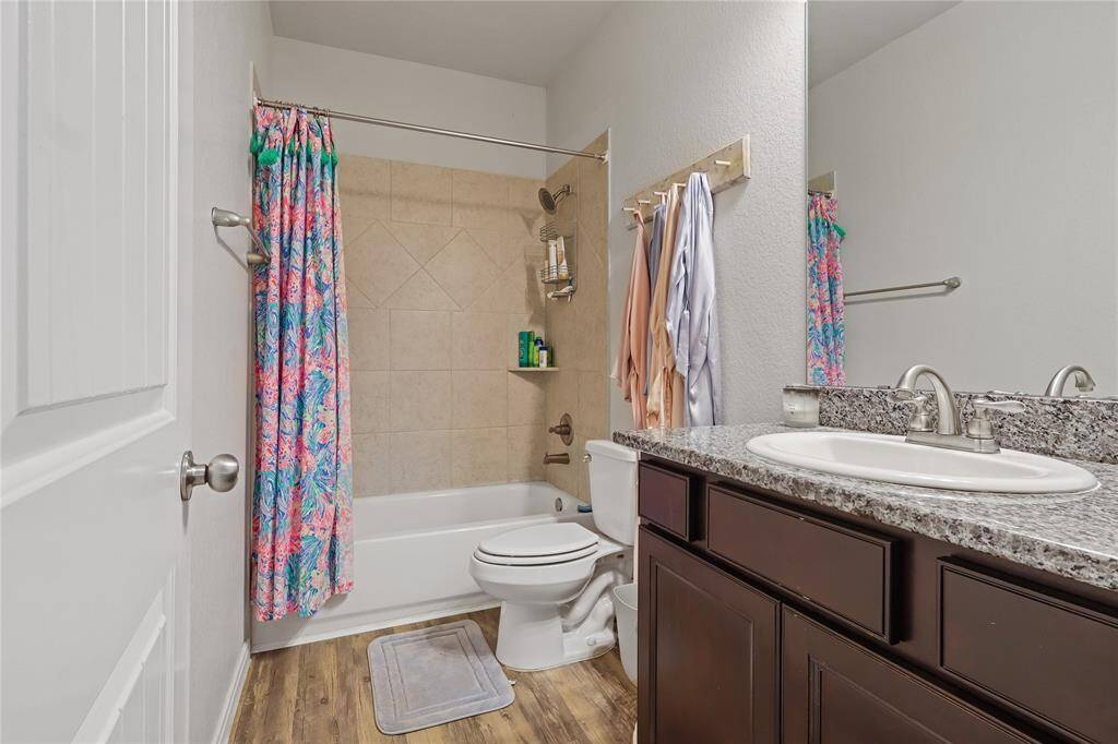 Secondary bathroom