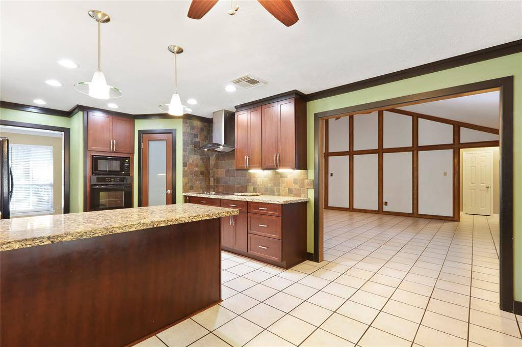 Breakfast room opens to family room.