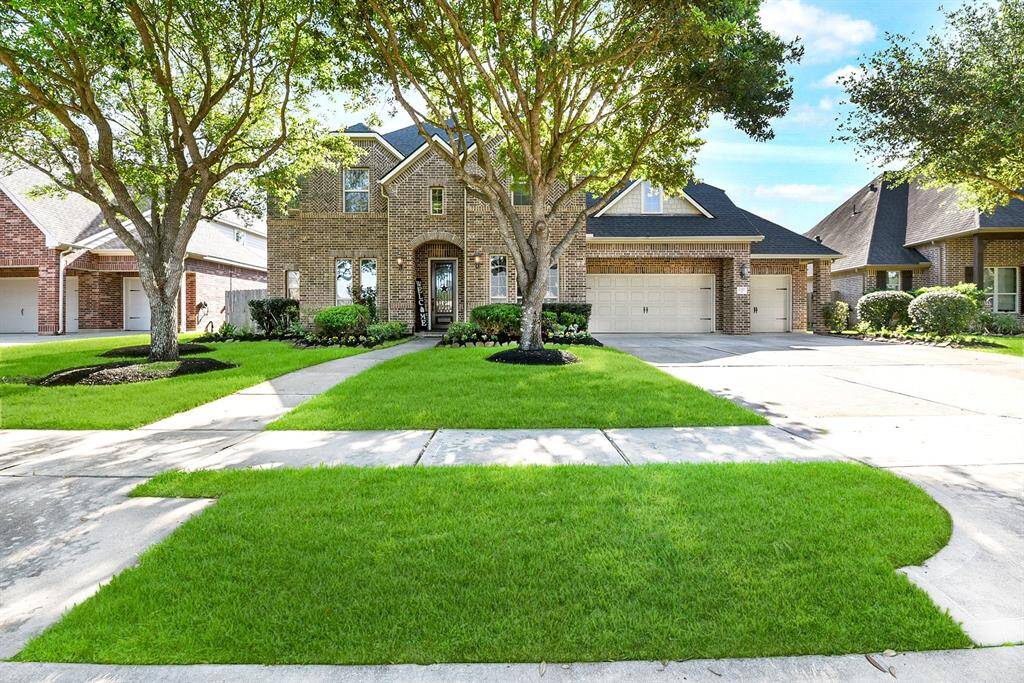 Welcome to 2327 Riata Park Court, located in the highly sought-after master-planned community of Firethorne and zoned to award-winning Katy ISD schools. This home is perfectly situated on a low-traffic cul-de-sac street, offering a peace of mind from front yard playing.