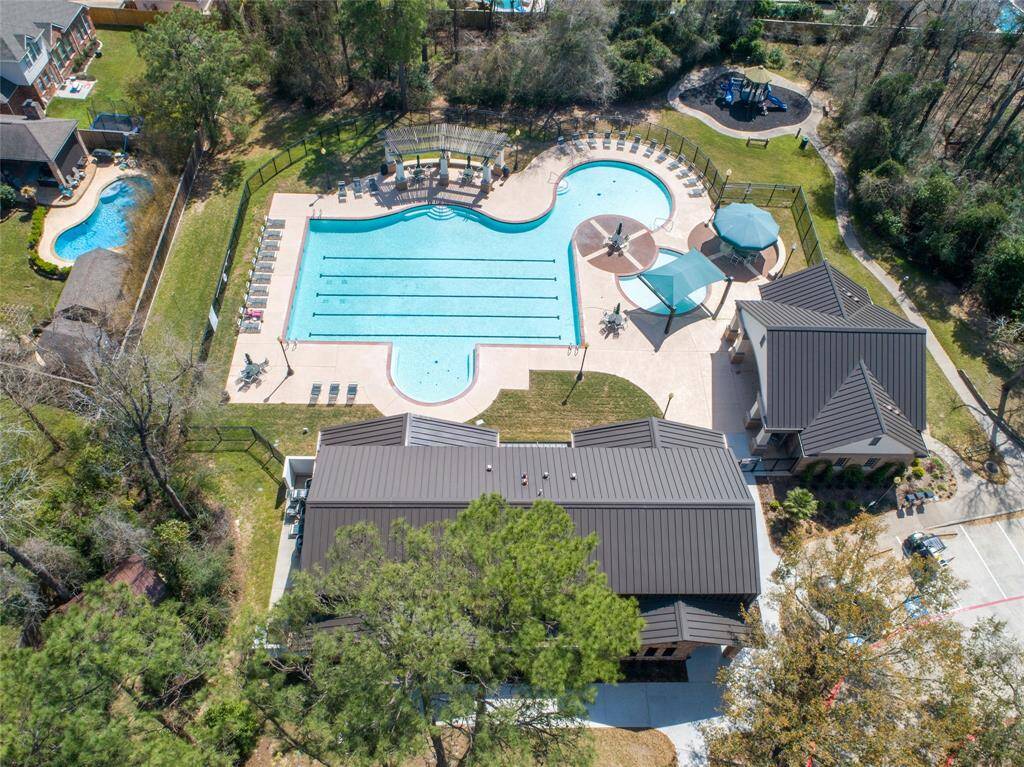Neighborhood amenities