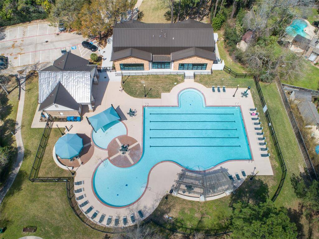 Neighborhood amenities