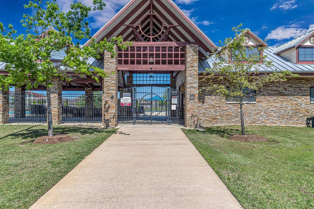 Community with resort style amenities
