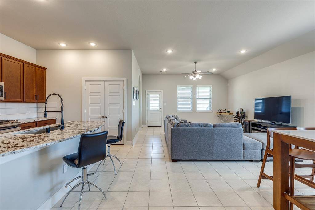 Open Kitchen, Dining and Living Rooms