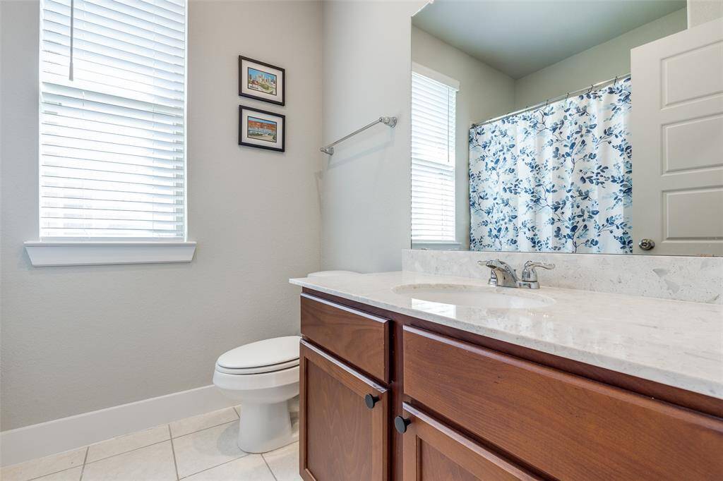 Secondary bathroom