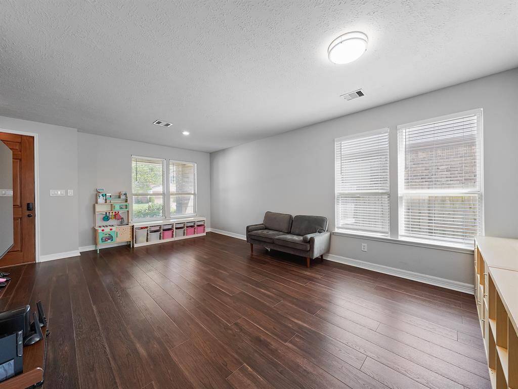 Giant room! This space can be used for many different plans. Can be used as a formal dining and Living room space.