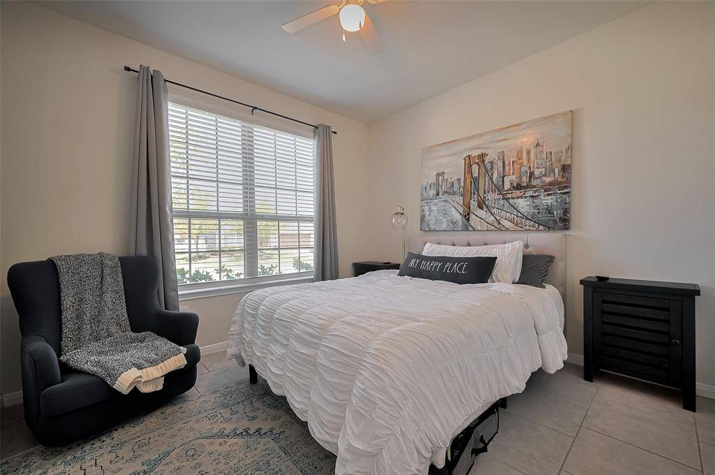 Flexible guest space! This full bedroom located on the 1st floor is a great In-law suite, nursery...or use it as a downstairs office space.