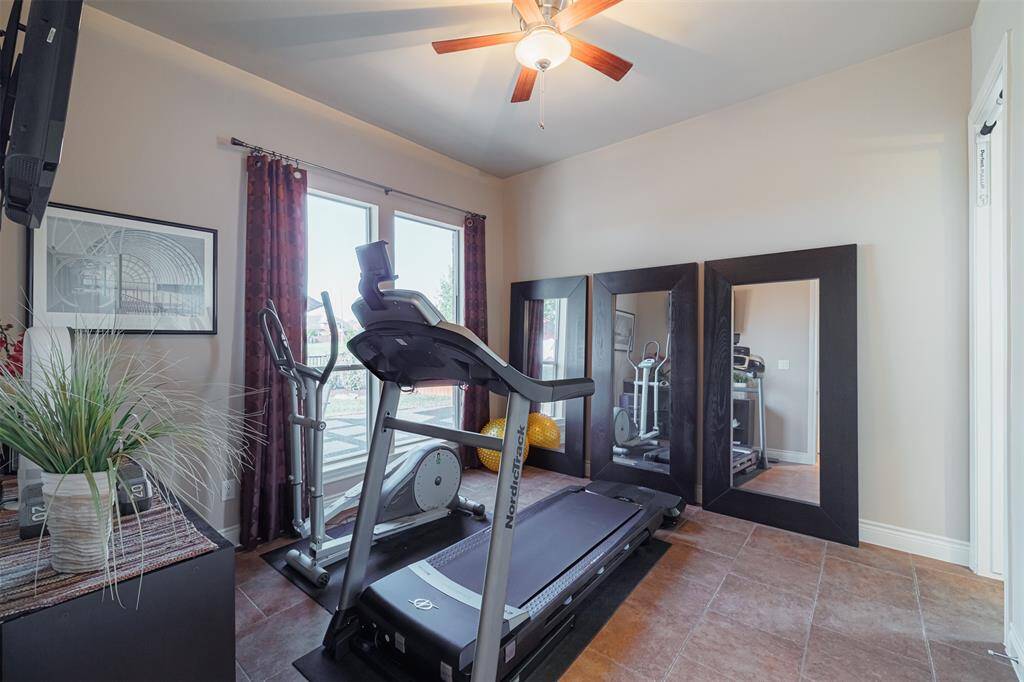 Guest suite located downstairs with full bath. Could also be used as a mother-in-law suite.