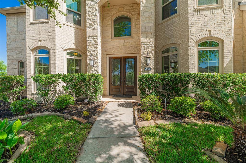 Covered front entry.
