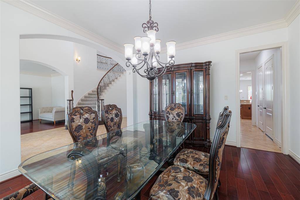 The formal dining room with butler's pantry is easily accessible to the kitchen.