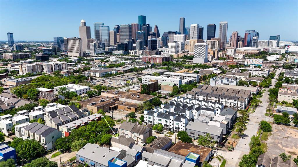 The area offers close proximity to downtown amenities and attractions. Ideal for those seeking a blend of residential comfort and urban convenience.