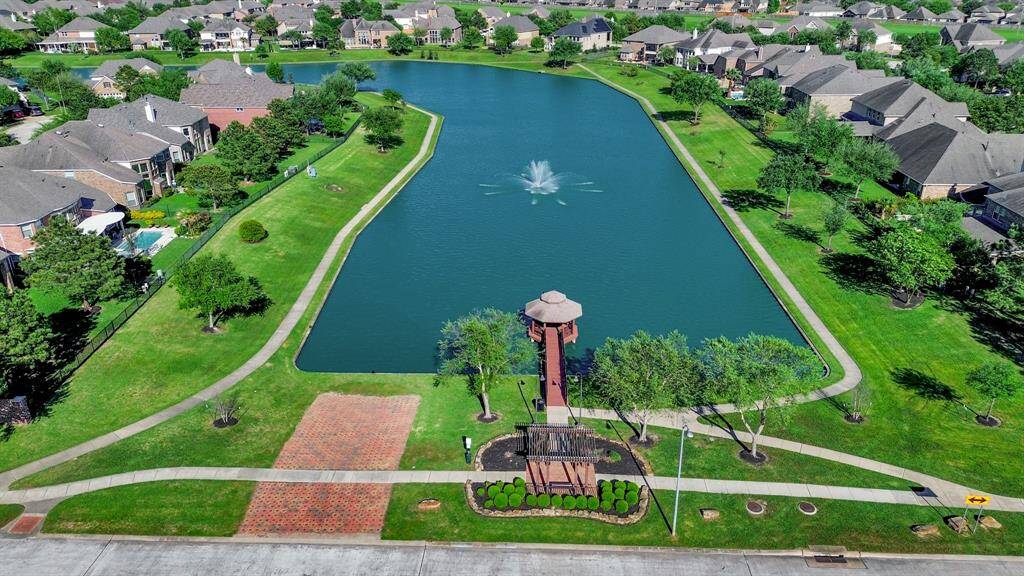 Cardiff Ranch neighborhood amenities.