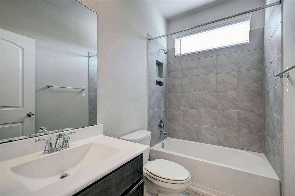 Bathroom 2 - Down