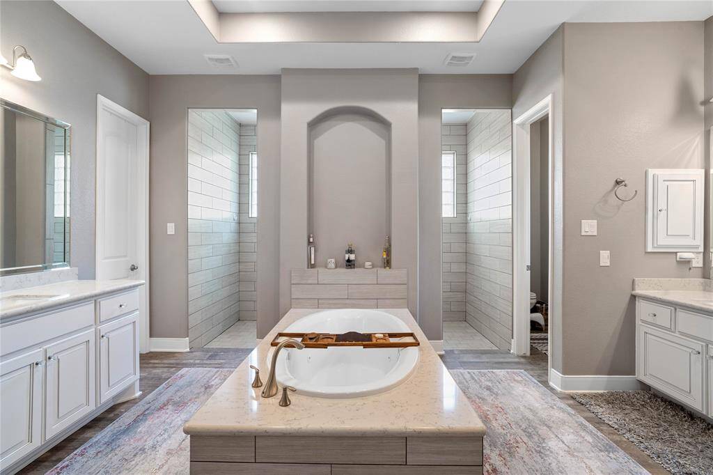 This bath is like a day at your own PRIVATE SPA!