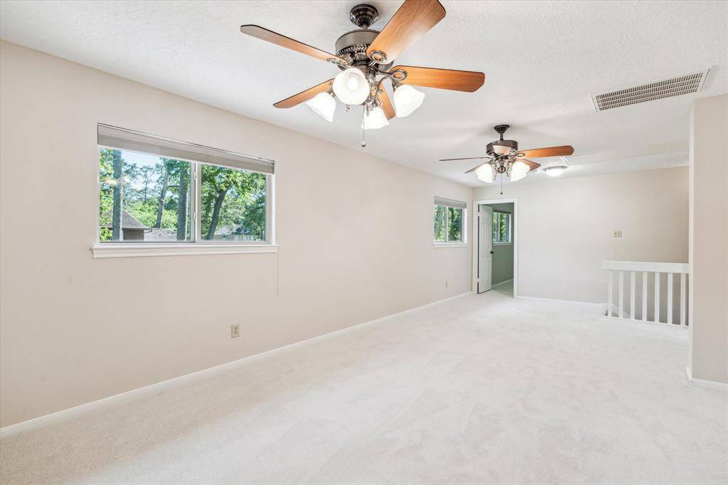 Upstairs game room - new carpet - new paint