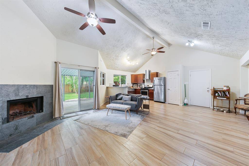Welcome to 3102 South Peach Hollow Circle! This small, wonderful home has everything you need, in a lovely and quiet over 55 community.
