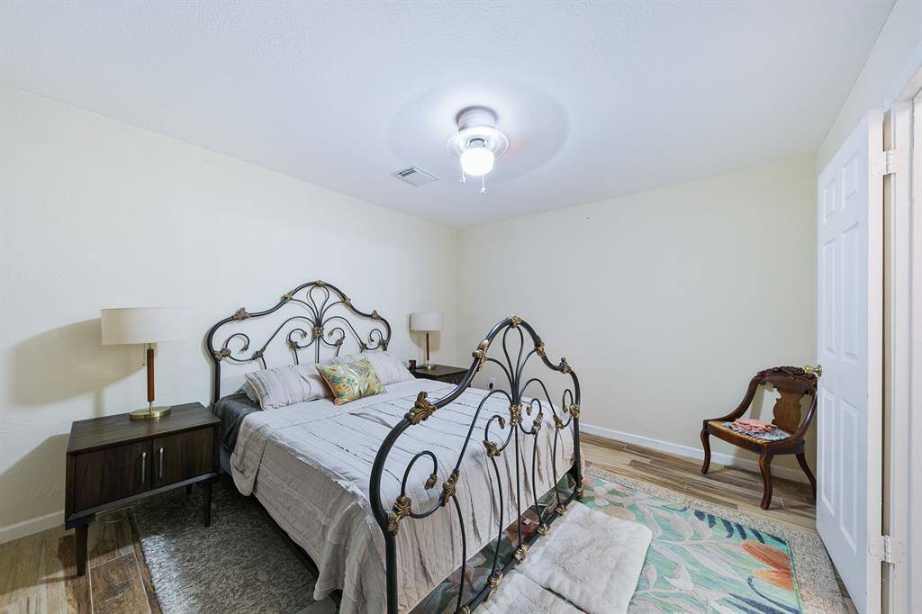 The primary bedroom is located at the front of the house, in the NW corner.