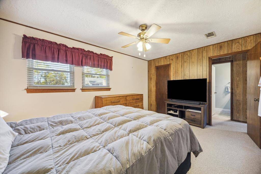 The guest quarters offer a private bedroom with a large closet. What a great setup for extended stays.