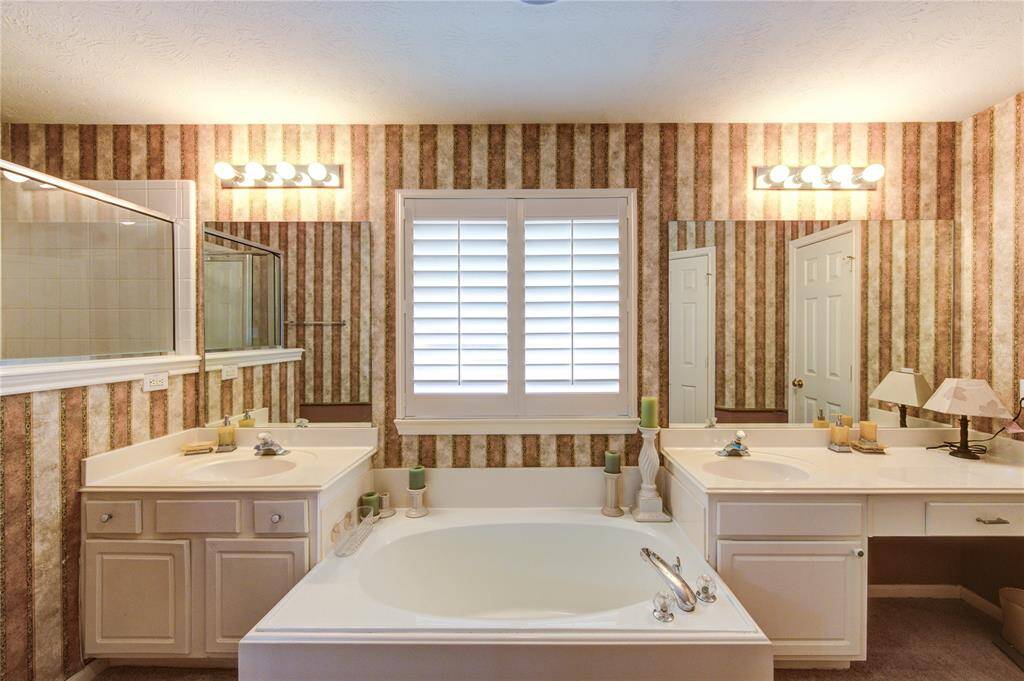 Separate sinks are a plus!