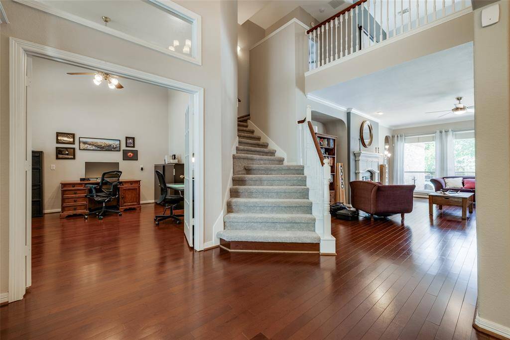 Upstairs to 3 further bedrooms