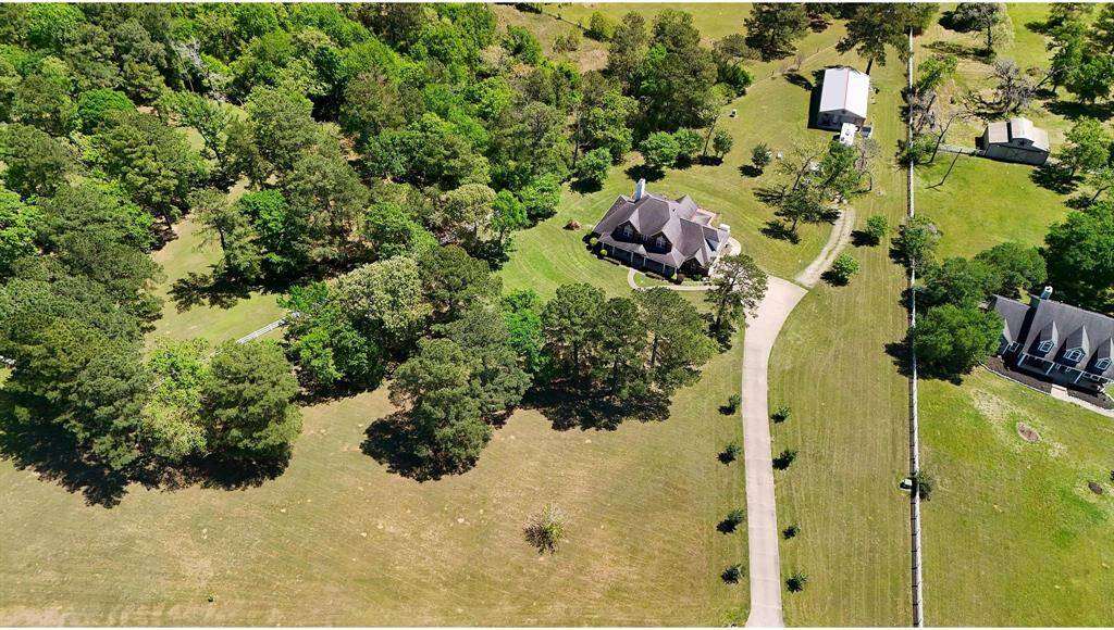 Experience the peace and beauty of River Ranch Park—this is the perfect place to unwind and connect with nature. The property features a stunning 3,000+ sq ft home and a 30x40 barn with dedicated RV parking, offering both comfort and functionality in a serene setting.
