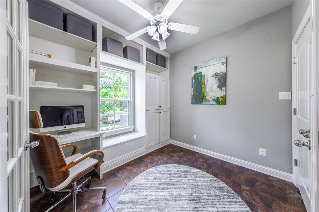 Flex room by the kitchen. Perfect for an office, playroom, or hobby room.