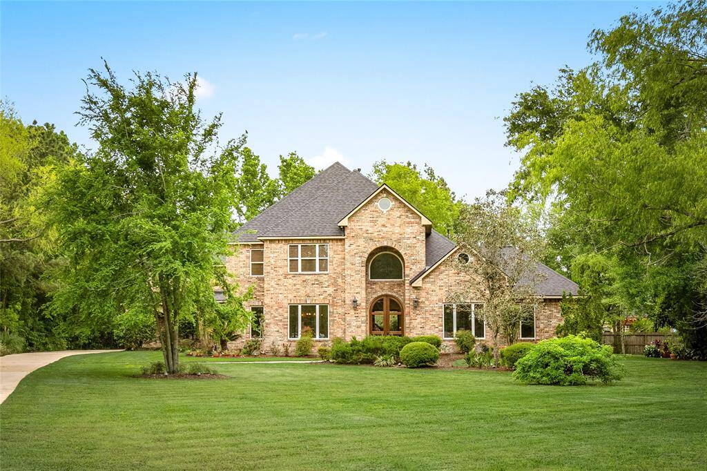 Welcome to 3907 Almond Ct!