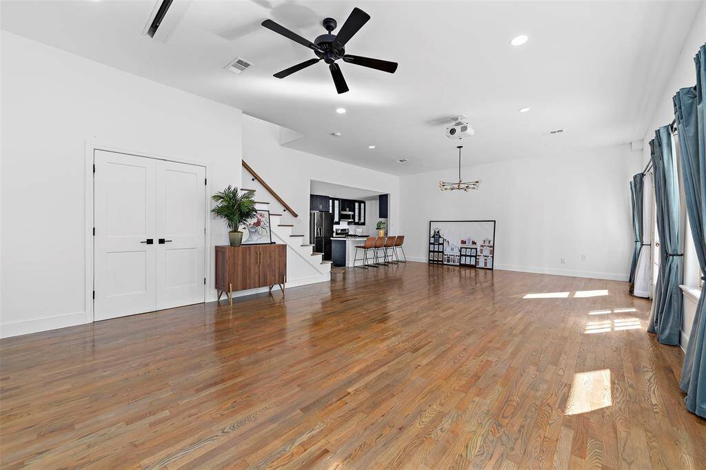 Notice the projector on the ceiling for lots of fun family movie nights!