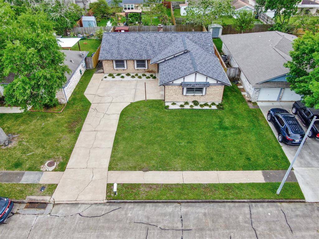 Wonderful 3 bedroom, 2 bath home in Forest Creek!