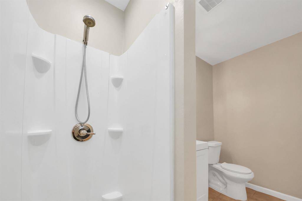 Full Bathroom - located inside of extra bedroom.