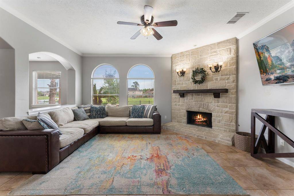Don't miss the unmatched views of the pool and lake!