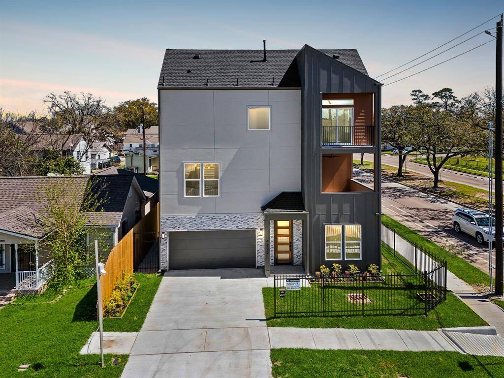 Welcome to 4802 McEwen Street! This brand new construction is 3 stories tall, offers 1,700 sqft of living space, 3 bedrooms, 3.5 bathrooms, high end custom finishes, second floor terrace, and a balcony off of the primary suite.