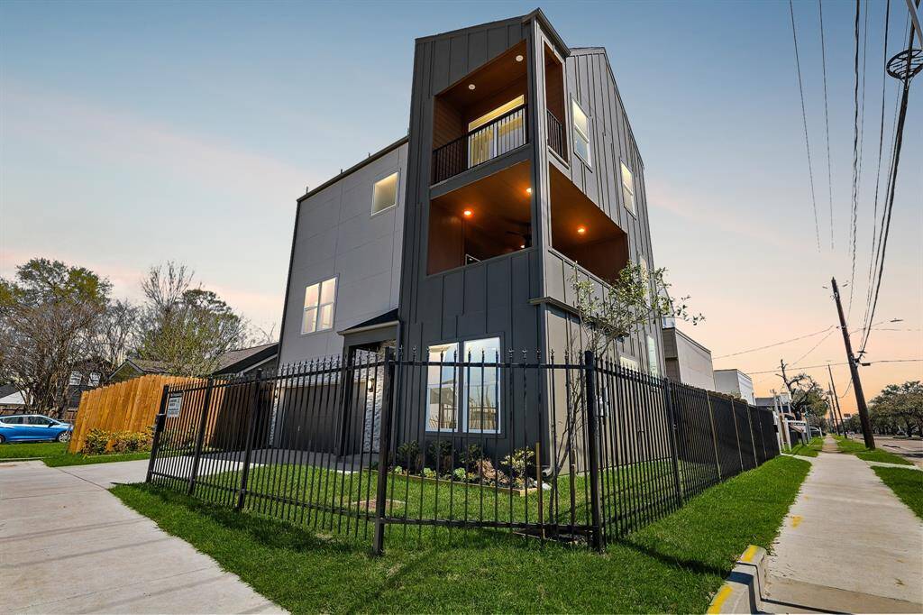 The home includes a private driveway, and a private gate.