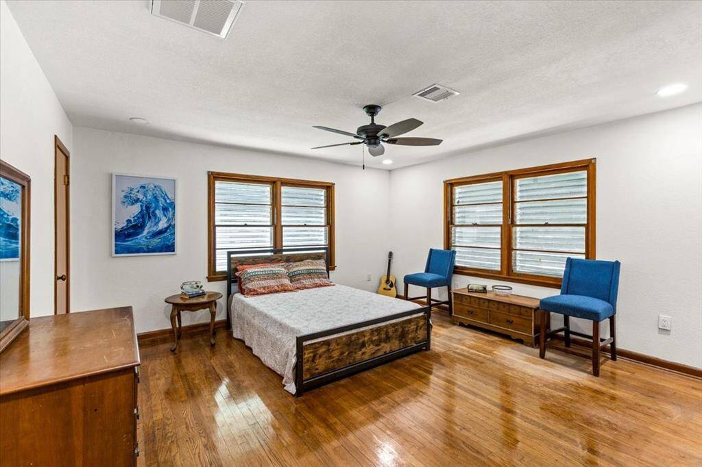 This roomy bedroom comes with two closets—plenty of space for all your flip-flops and weekend wear.