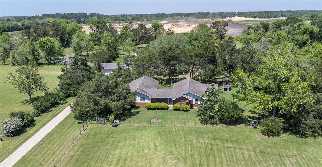 Welcome To 4848 Wickwillow, Alvin TX
