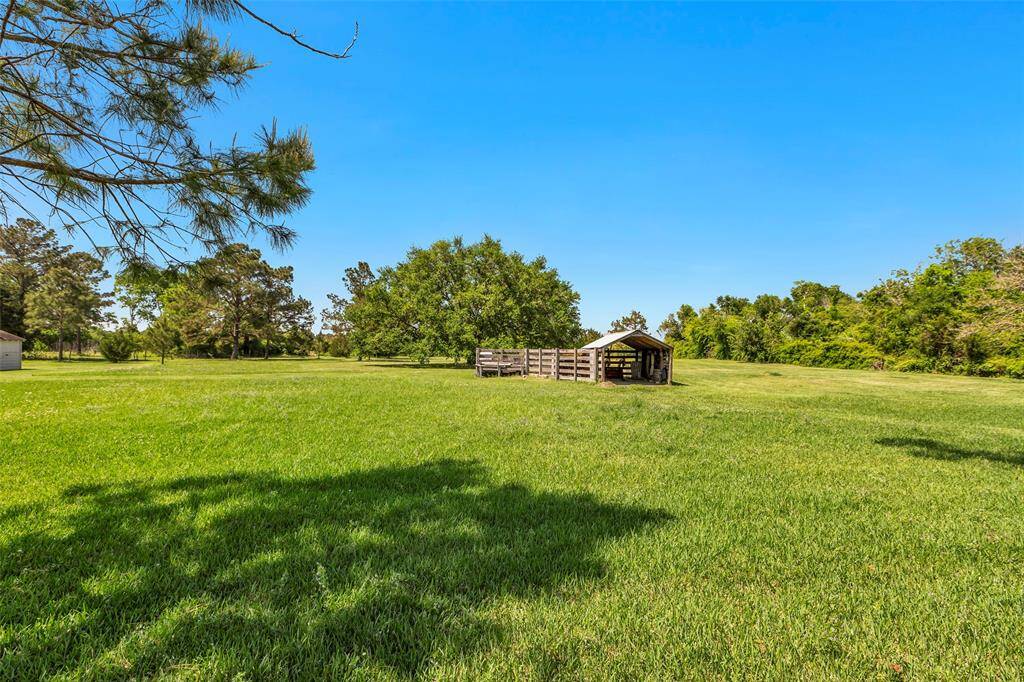 5 spacious acres possibile to make any additions you desire.