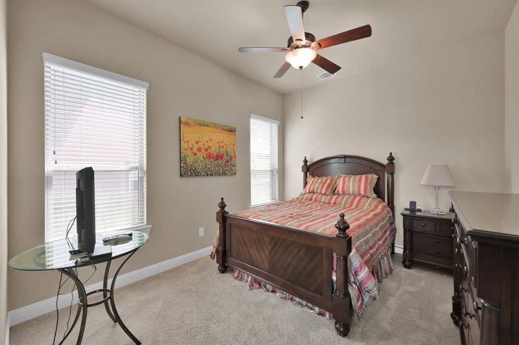 Sitting / Gameroom on 2nd Floor with view of Lake