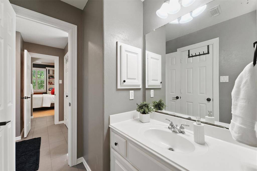 Vanity area for the jack and jill bathroom.