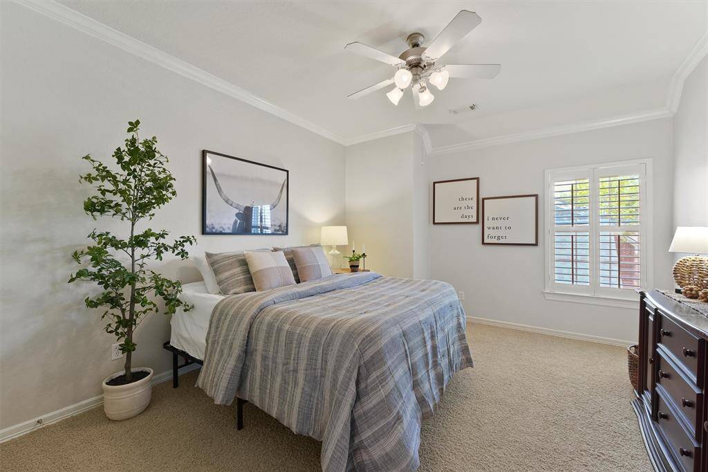 Secondary bedroom