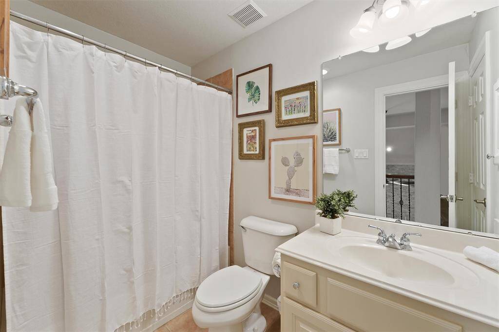 Secondary bathroom