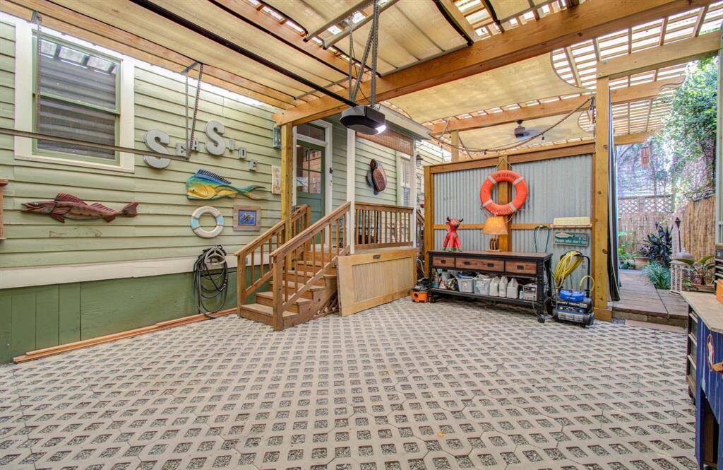Garage