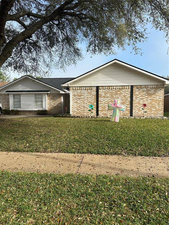 Curbside View of home