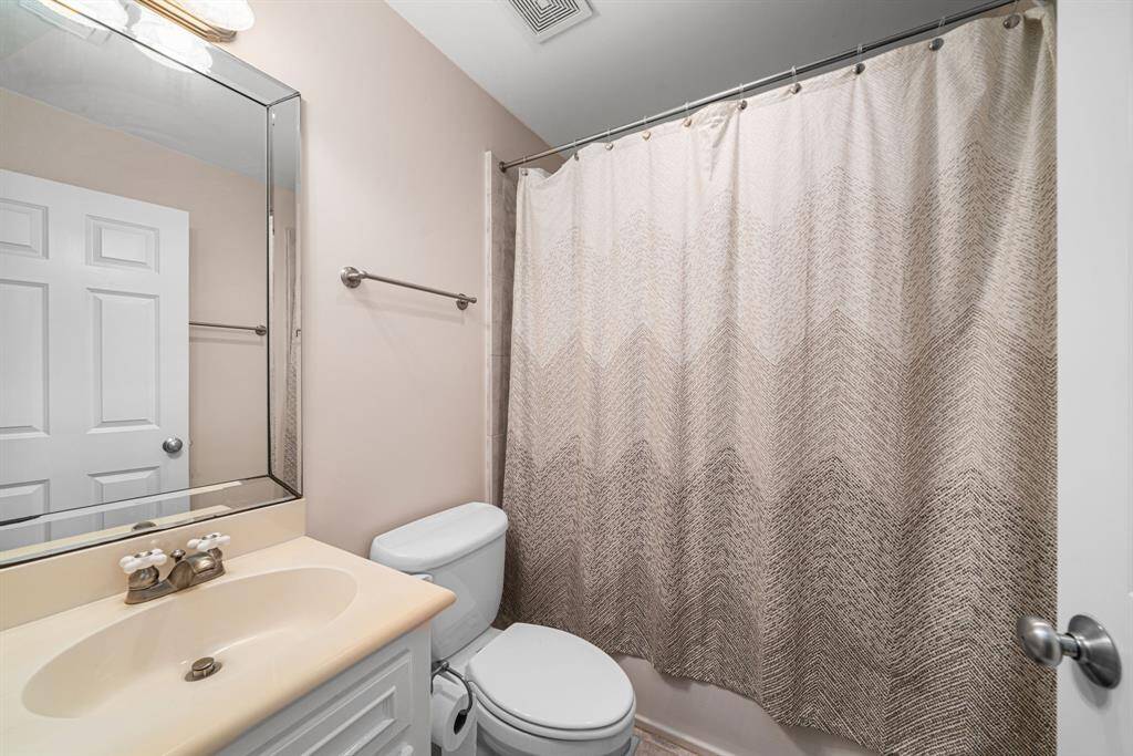 All bedrooms have an ensuite bathroom!