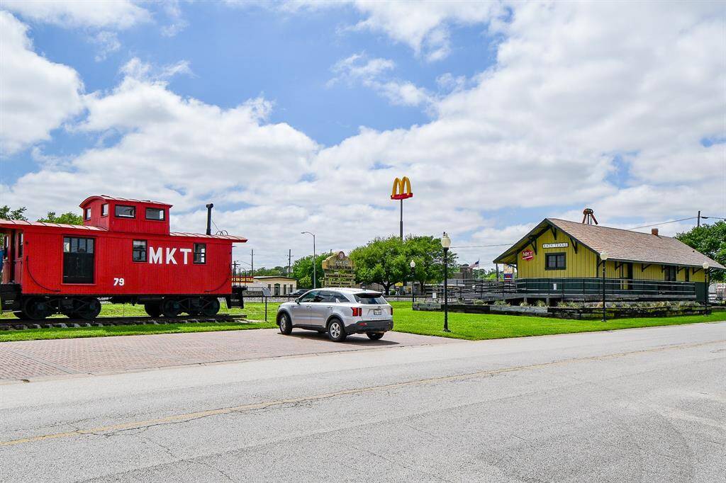 A beloved landmark in Old Towne Katy, the MKT Railroad Park features a bright red Missouri-Kansas-Texas (MKT) caboose and the restored Katy Depot, celebrating the city’s deep railroad roots. It's a charming stop for photos, history buffs, and a nostalgic nod to Katy’s past.