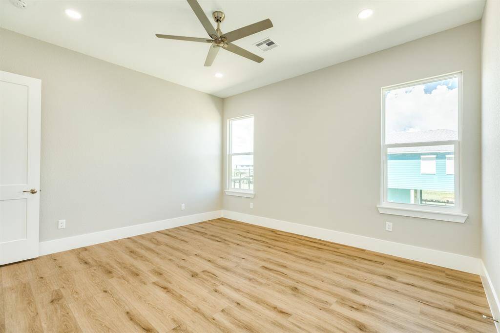 Stay cool and comfortable with ceiling fans in every bedroom.