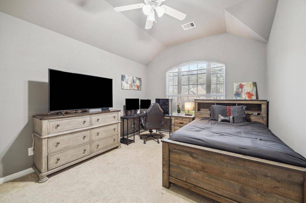 2nd Secondary Bedroom - Upstairs