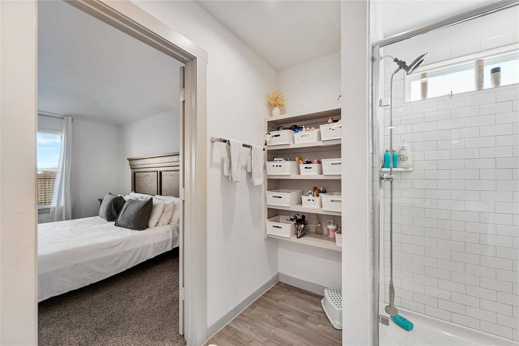 Shelving for any extra necessities!
